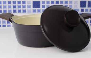 Tableware and household products